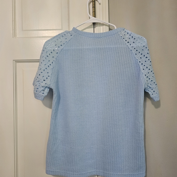 Light Blue Eyelet Sleeve Women's Top - Picture 3 of 4